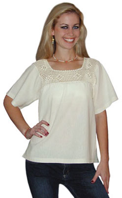 Adult Bolivian Crocheted Top: Flower