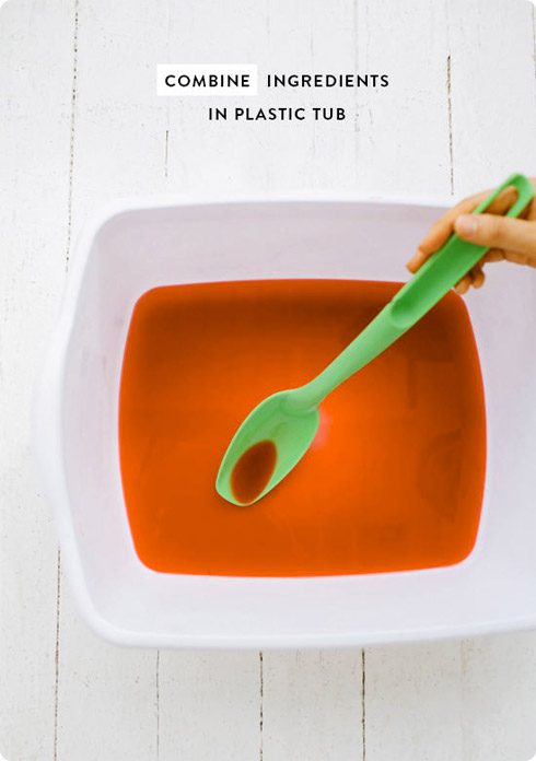 Combine ingredients in plastic tub